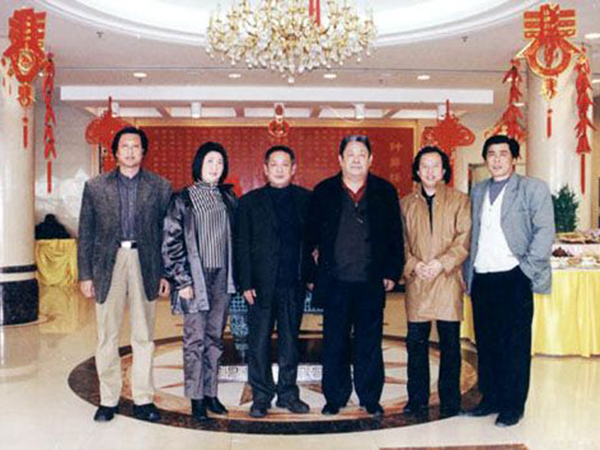 中國美協(xié)展覽部主任胡寶利先生、山東藝術(shù)學院張志民院長、山東畫院劉寶純院長、濟南畫院杜華院長、知名國畫家潘新生與傅紹相總經(jīng)理