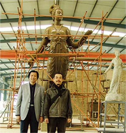 中央美術(shù)學(xué)院造型藝術(shù)學(xué)院院長、知名雕塑家隋建國教授和傅紹相總經(jīng)理